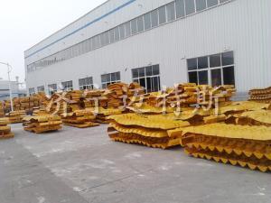 Wetland crawler assy